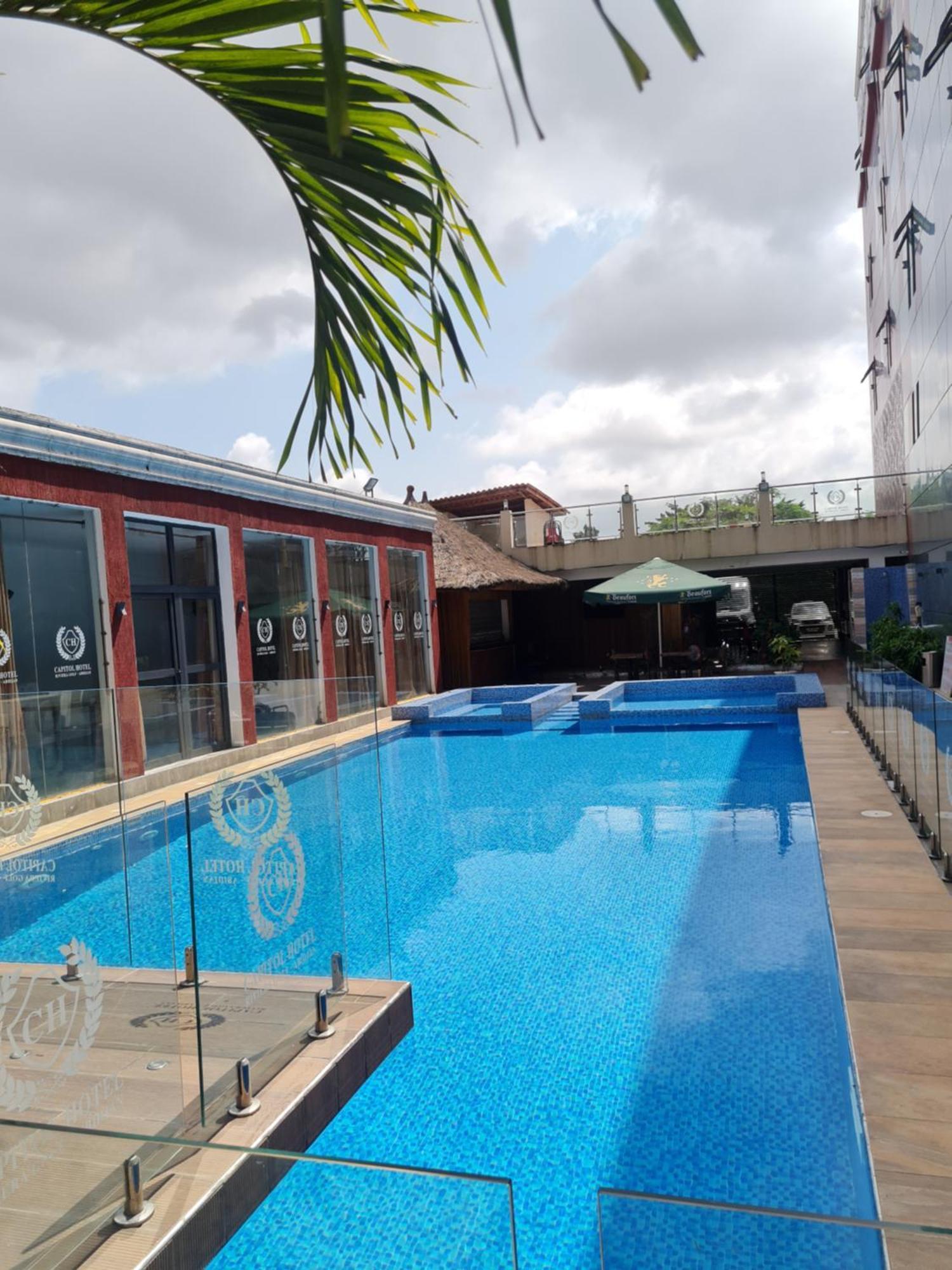Capitole Hotel Abidjan Bagian luar foto